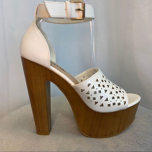 JUSTFAB Higher Now White Laser Cutout platform sandals Sz 7 NWOB - Picture 6 of 12